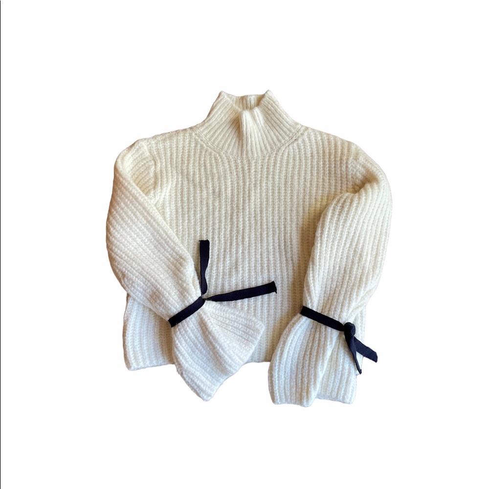 Loeil Finn Sweater SOLD